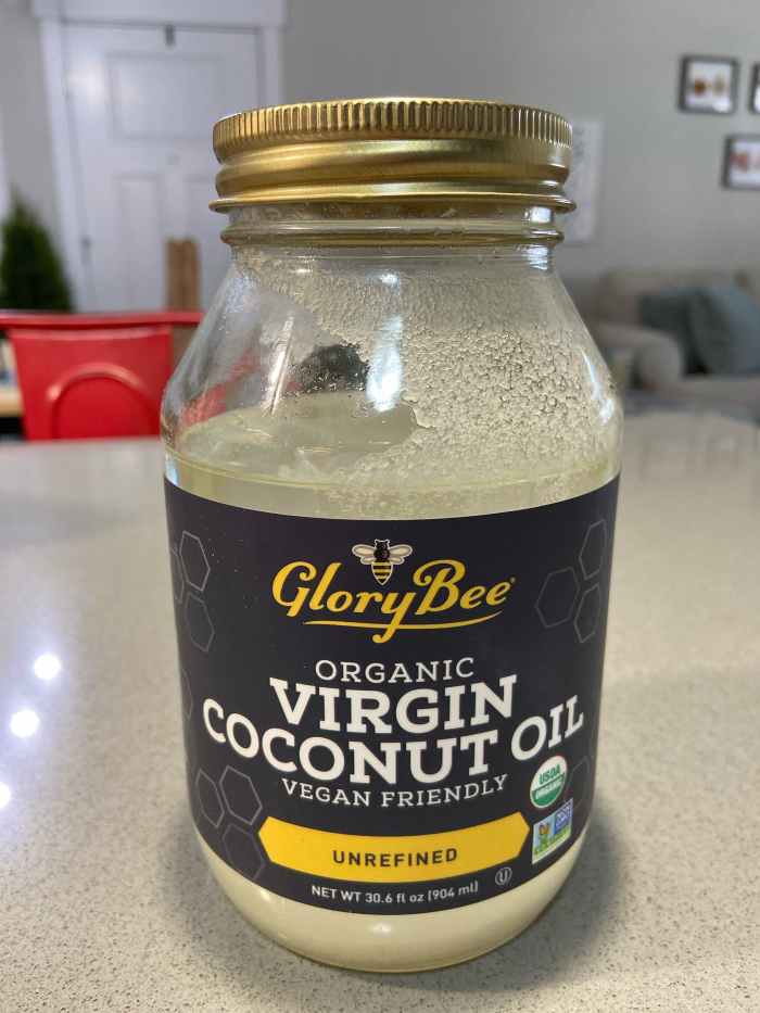 I used organic virgin coconut oil for this recipe. I love the texture and the smell of the oil. 