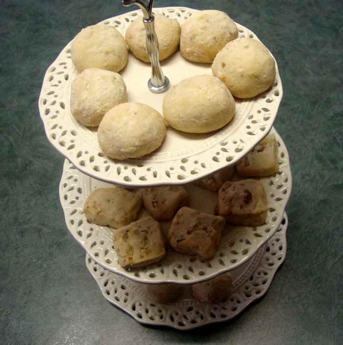 Walnut Shortbread Cookies Dusted With Icing Sugar HubPages