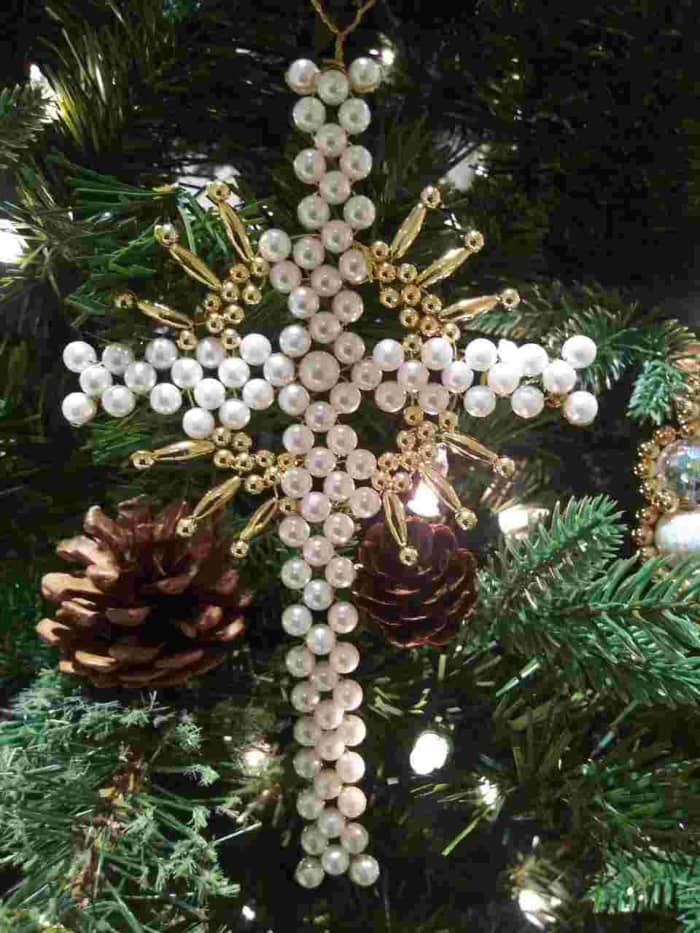 What Are Chrismon Ornaments? 24 Ornaments and Their Meanings - HubPages