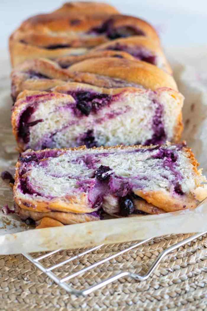 Cream cheese blueberry babka