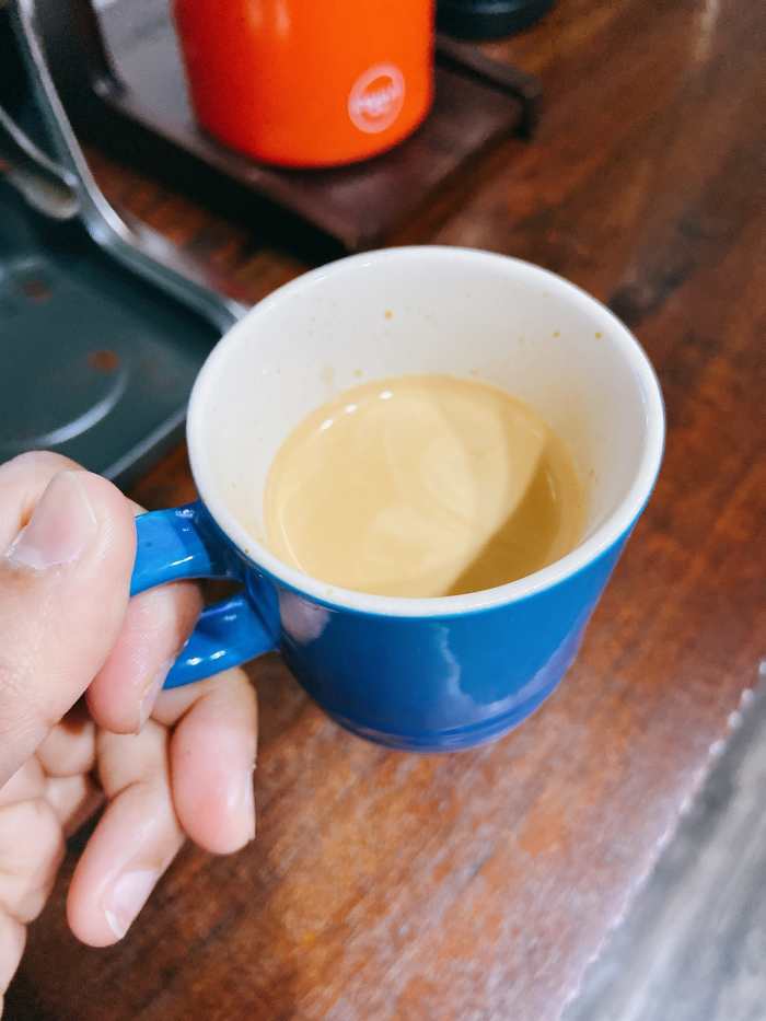 This is my espresso with the brown crema on top.