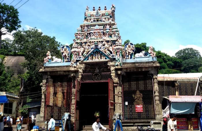 "CHITHIRA SABHAI" or Picture Dance Hall (KUTRALANATHAR temple, Courtallam) -- 08 degrees 55 minutes 45 seconds North, 77 degrees 16 minutes 09 seconds East.