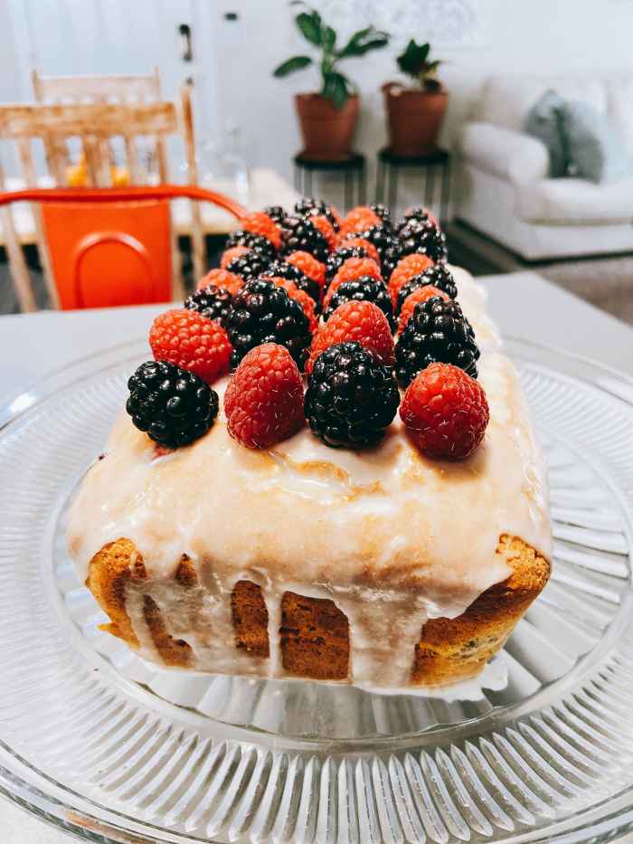 Voila, beautifully decorated and delicious lemon loaf. It's my way of celebrating the New Year!