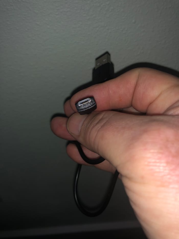 The Ascher tail lights come with two standard-sized micro-USB cords for easy, convenient charging.