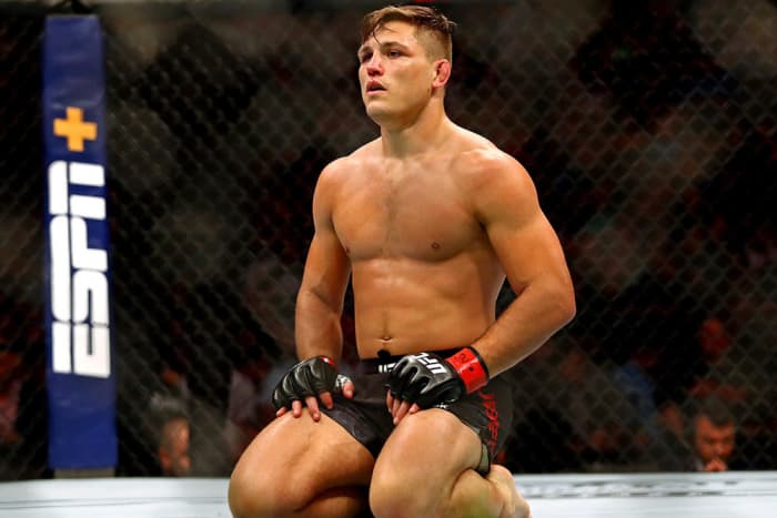 Drew Dober has one of the shortest legs in the UFC despite standing at 5’8”. Interestingly, he has the same leg reach as 5’3” John Dodson. Dober’s leg reach is only an inch longer than Demetrious Johnson’s, who is only 5’3” like Dodson.