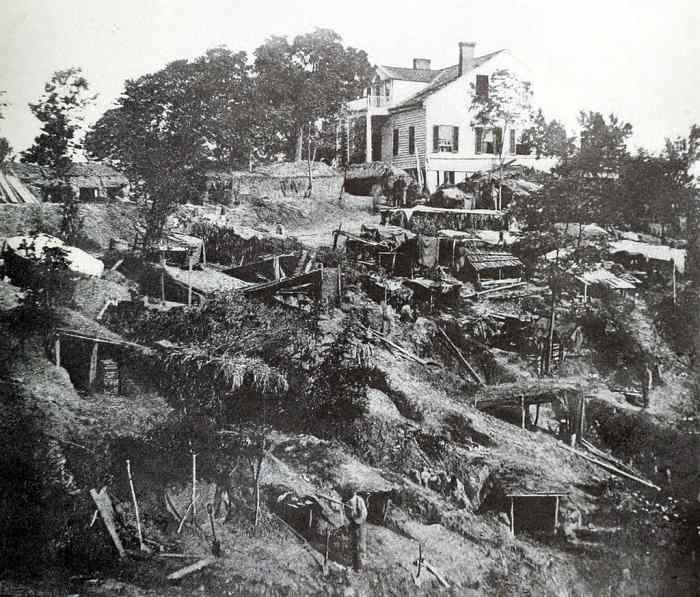 During the battle for Vicksburg civilians were forced to live in caves to survive from snipers and artillery fire.