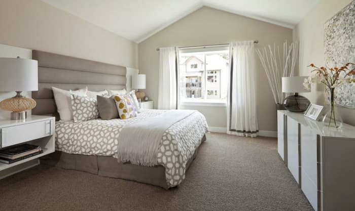 Your bedroom should be a quiet retreat from the rest of the world. The Virgo bedroom allows you to meditate.