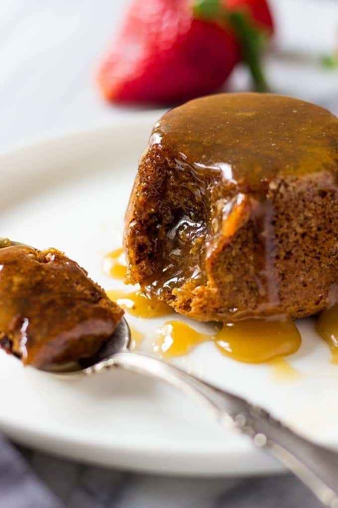 English sticky toffee pudding