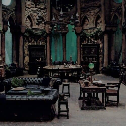 A Scorpio living room should be serious from the moment you walk into the room. Gothic and Victorian features are welcome.