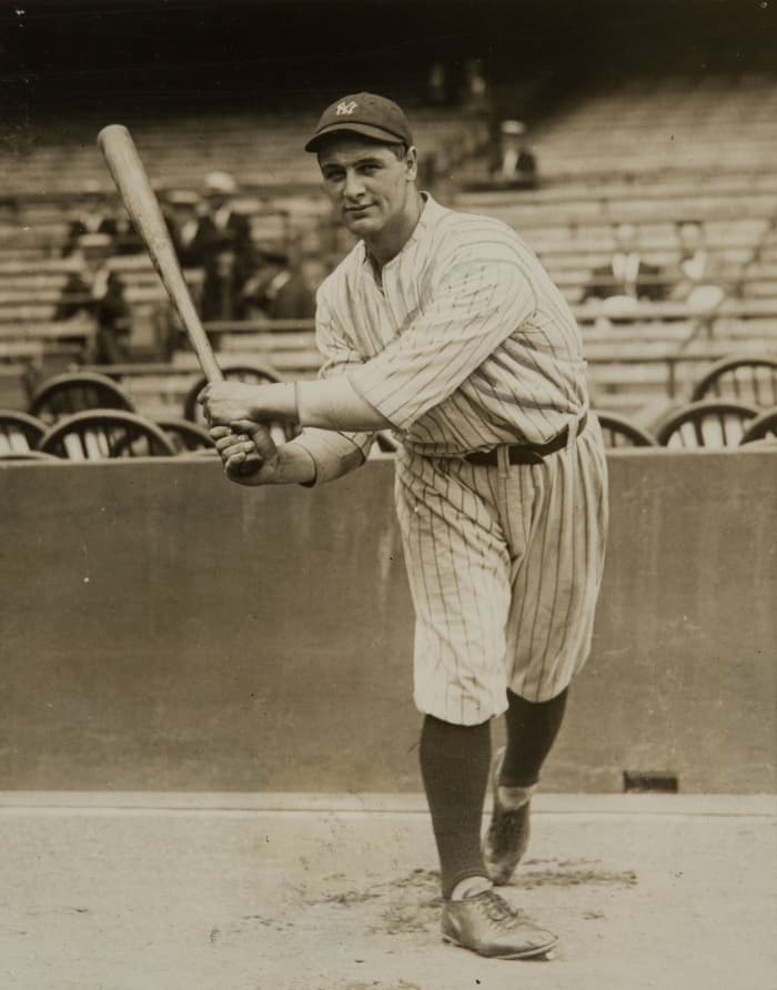 Lou Gehrig is one of several New York natives to thrive with the Yankees. Gehrig was born in New York City.