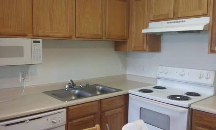 The Budget-Suites is an all-inclusive extended-stay property chain that rents studios and 1 bedroom apartments on a weekly and month to month basis.