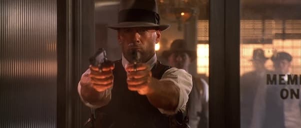 We know Willis can do action and charisma but he is a depressingly boring individual in this movie, stripping it of any charm or personality