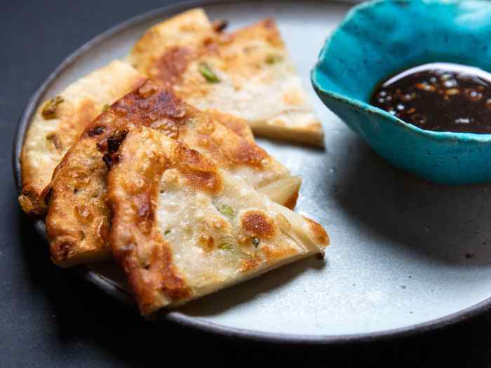 Extra-flaky scallion pancakes
