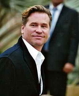 Val Kilmer is the lovable rogue, Simon Templar, in the 1997 version of The Saint