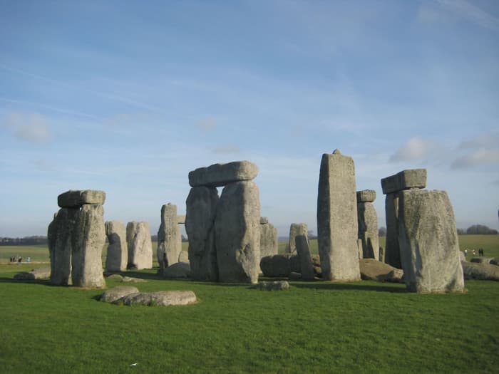 Mavratti, Stonehenge on 27.01.08, marked as public domain, more details on Wikimedia Commons