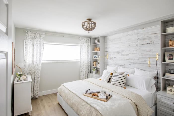 Peel and stick recycled wood offers a variety of choices for creating an organic, relaxing atmosphere. For a warm, rustic look, use weathered wood planks, or go for flat, natural wood for a peaceful atmosphere.