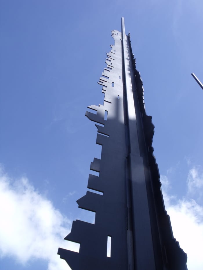 There are 50 of these uprights - one for every year between Mandela's capture and the building of this monument.