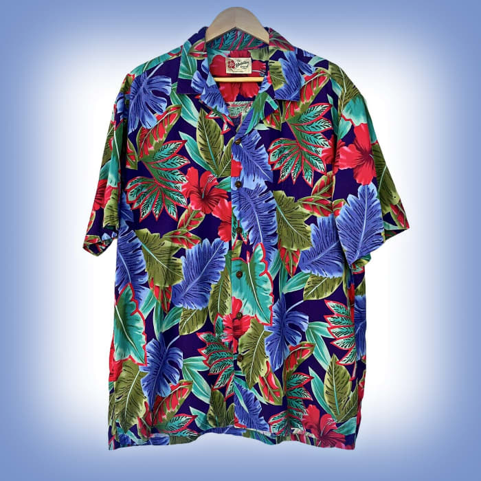Hilo Hattie Colorful Men's 2XL Cotton Short Sleeve Hawaiian Shirt Floral Palm Leaf … An amazing Floral Print Short Sleeve shirt.