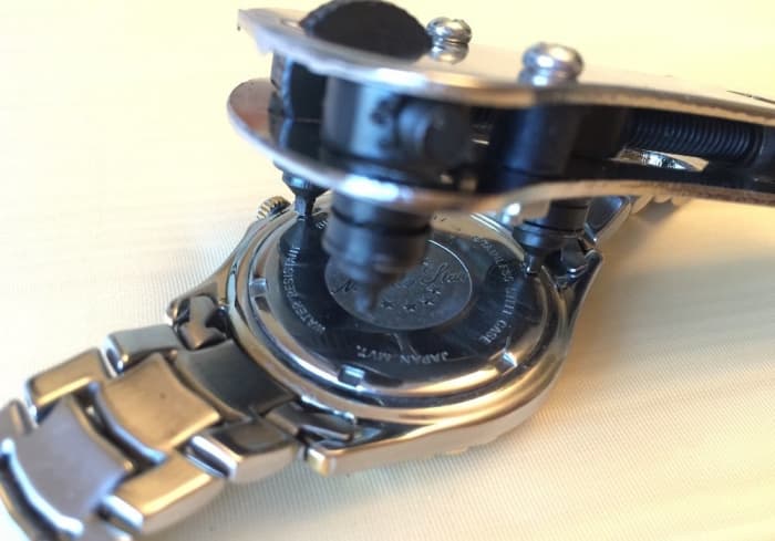 How to Replace a Watch Battery: Complete DIY Instructions - Dengarden