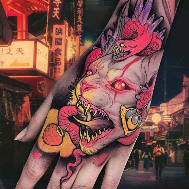 Sharp and crisp colorings