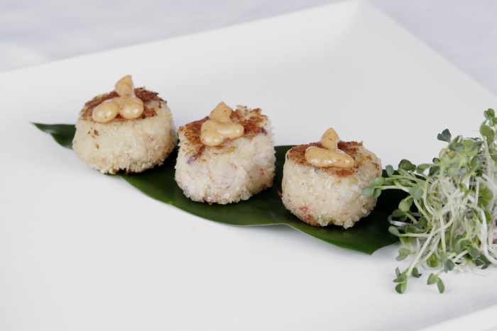 Learn to make delicious crab cakes with remoulade sauce!