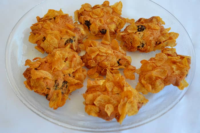 Corn Flake Biscuits, crunchy on the outside nice and soft on the inside flavored with juicy Sultanas.