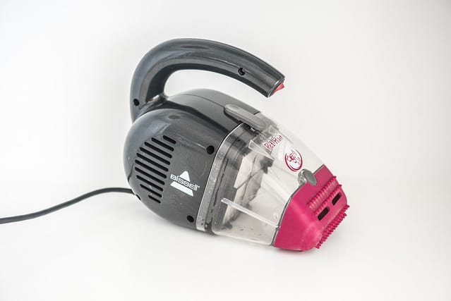This article will break down the advantages and disadvantages of had vacuums and help you pick out the best one for you.