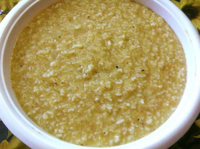 Moong Dal Khichdi Recipe (Rice and Lentil Porridge) Delishably