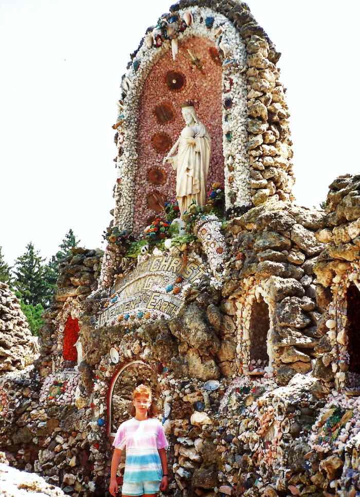 Dickeyville Grotto in Wisconsin A Unique, Religious Folk Art