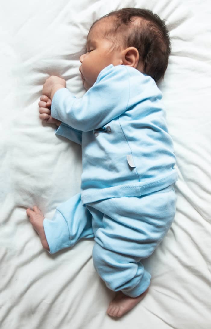 How to Safely CoSleep or BedShare With Your Baby WeHaveKids