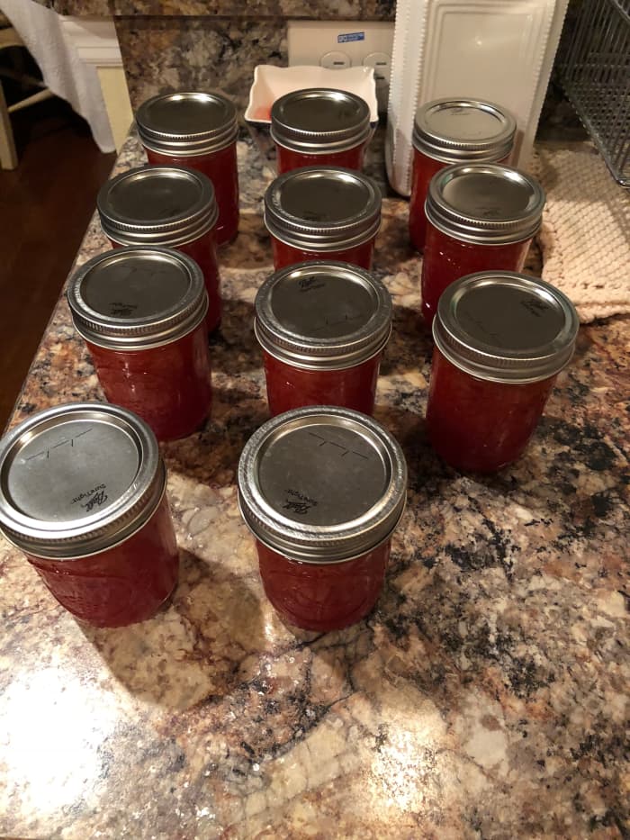 We got 11 small jars out of this recipe, and gave one away immediately. Next time, we will use 5 large jars.