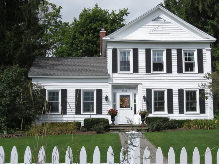 It's always a good idea to hire an inspector when considering purchasing a home, but be sure to check for these eight hidden issues yourself before signing.