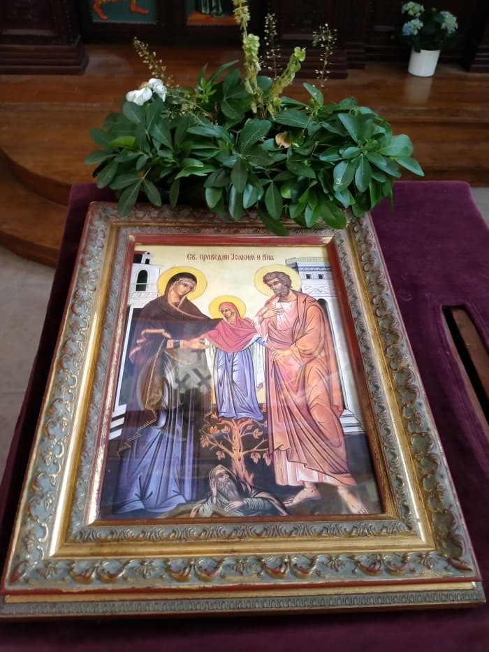 In Orthodox Christian churches, usually the main icons on display for major Christian feasts are placed along with fresh flowers and wine. And what is the main icon placed for exhibition in your church?