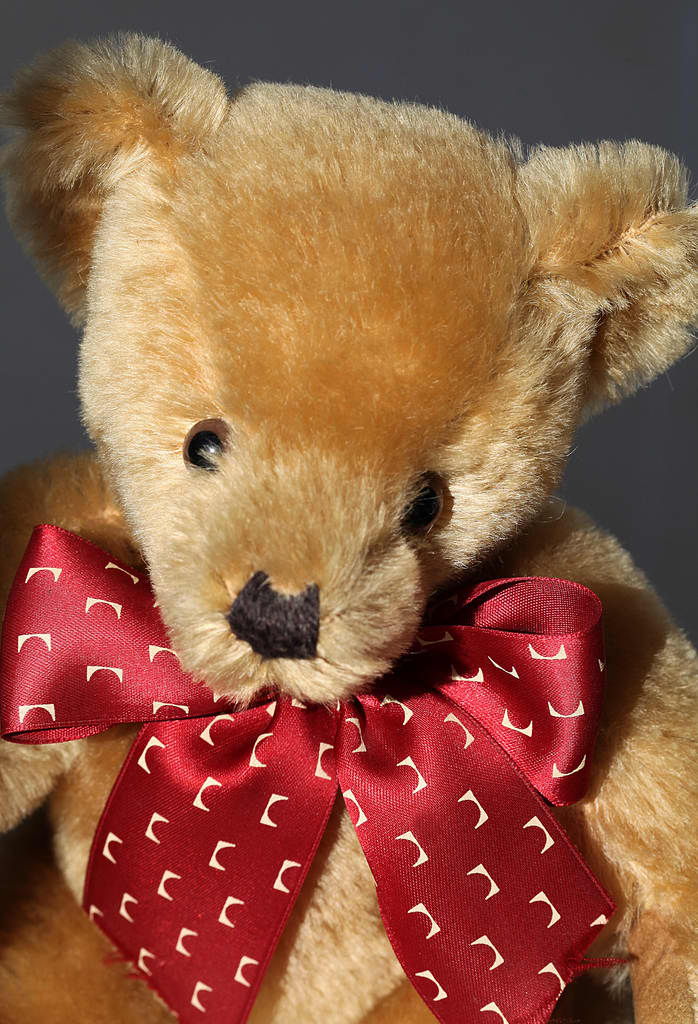 Handmade Teddy bears aren't difficult to make if you have basic sewing skills and the right materials.
