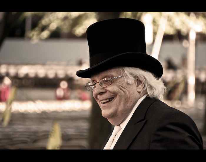 A top hat is timeless.