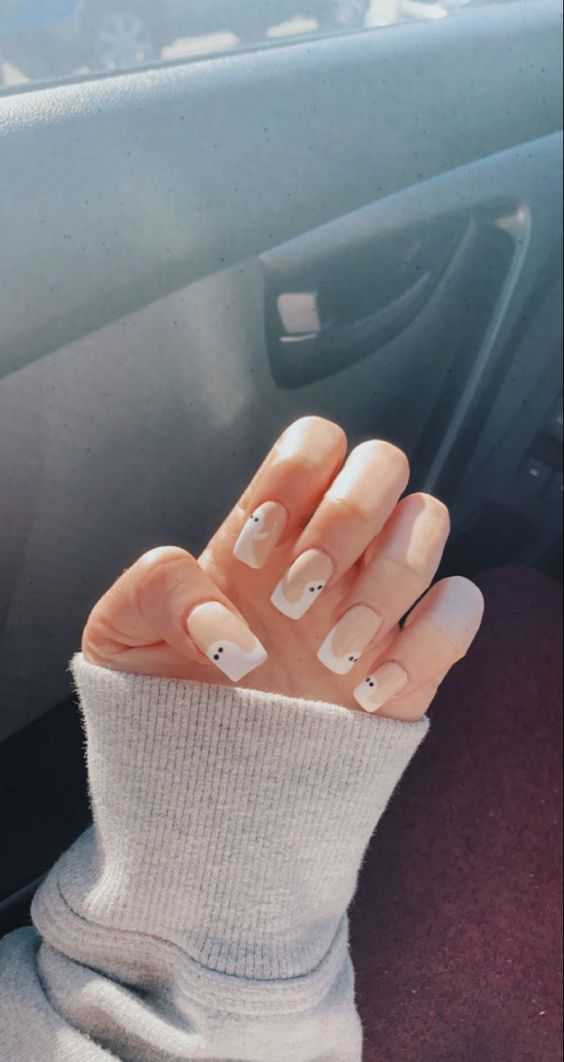 awesome-halloween-nail-art-designs