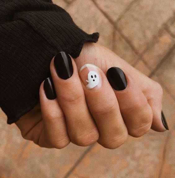 awesome-halloween-nail-art-designs