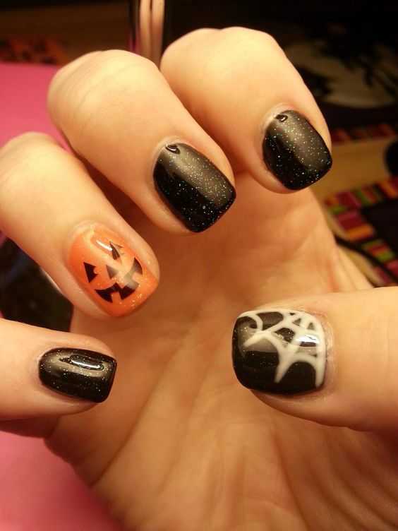 awesome-halloween-nail-art-designs