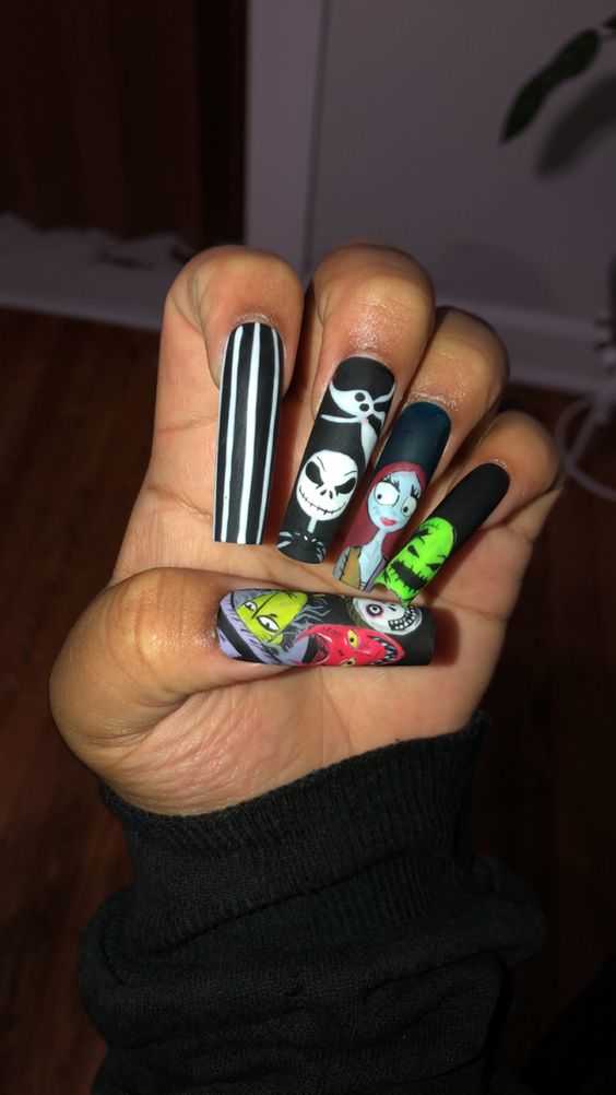 awesome-halloween-nail-art-designs