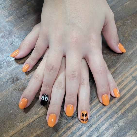 awesome-halloween-nail-art-designs