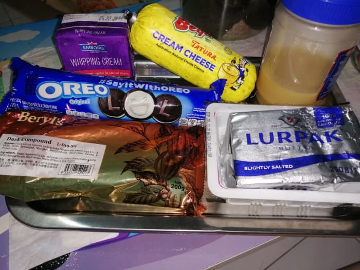 Clockwise from bottom left - Beryl's dark chocolate, Oreo Cookies, Emborg whipping cream, Tatura cream cheese, condensed milk, and Lurpak butter