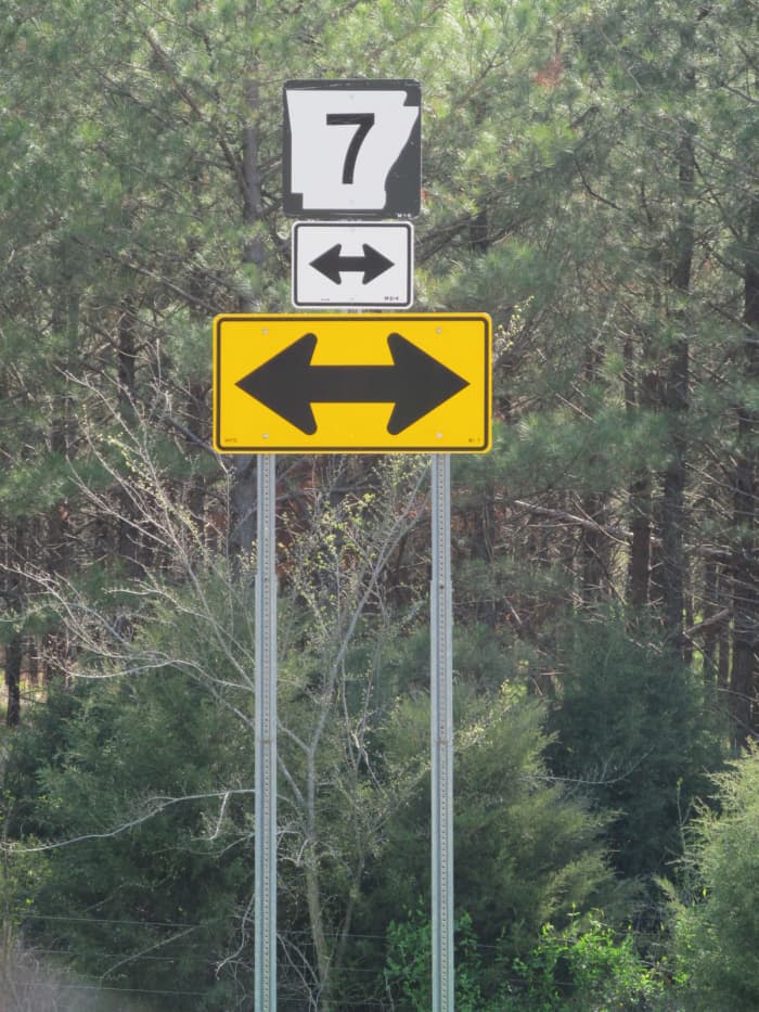This is where Hwy 7N at Hwy 333 comes out North of Dover Arkansas. Hwy 7 has Scenic signs both North and South