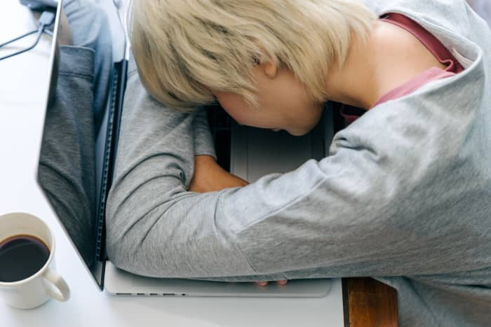 Many of us struggle with the overwhelming desire to work all the time. Sometimes this is due to a lack of clarity around how to break free from the daily grind.