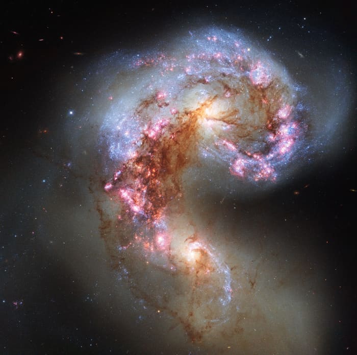 Hubble Space Telescope image of the Antennae galaxies