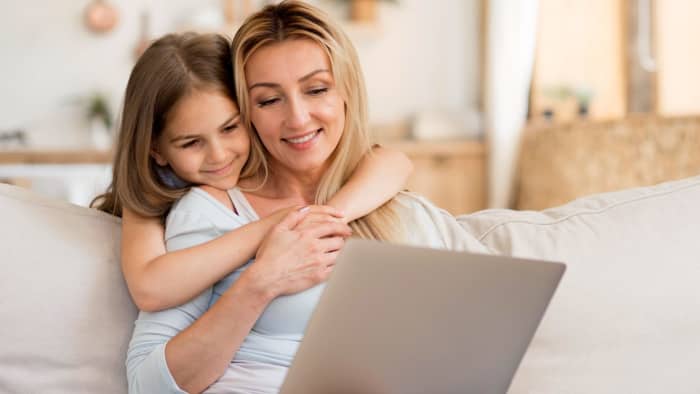 A good online school would always be transparent with its positive and negative features, and must be recognized globally.