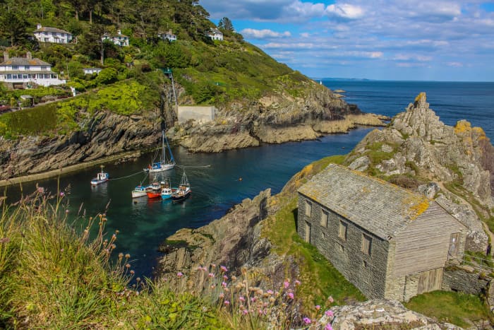 6 Iconic Places to Visit in Cornwall, England - WanderWisdom