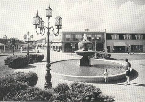 "Westbury Square": A real classic and popular Market square with an international flair...large outdoor walkways...Unique venues. Probably killed off by indoor Malls with A/C...which now are fighting their own extinction.