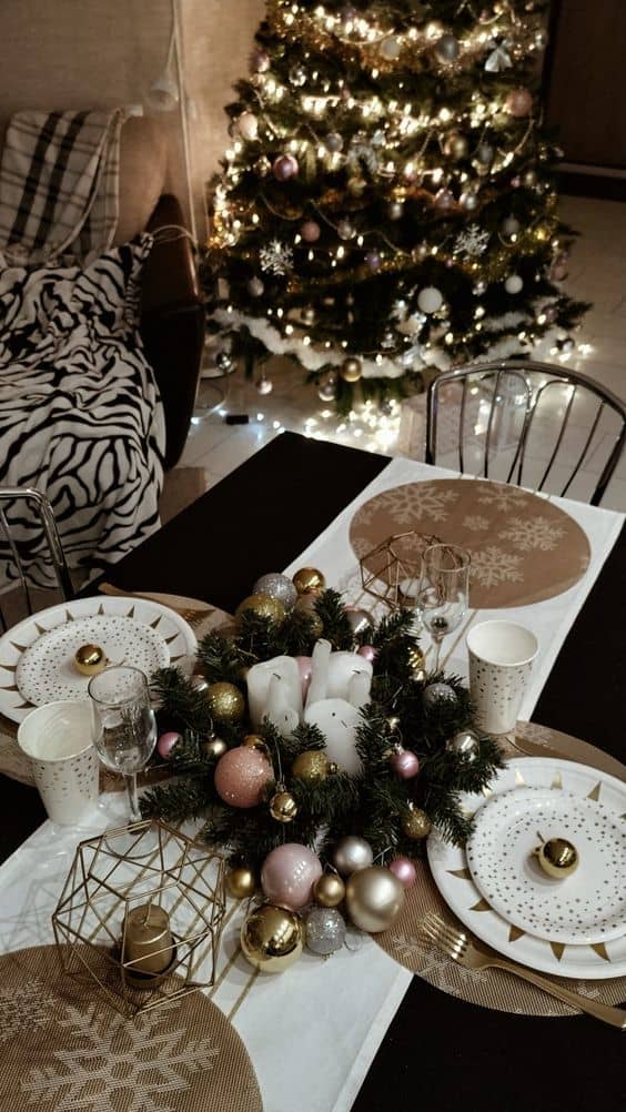 Budget-Friendly Christmas Decorations You Can Make Quickly! - Holidappy