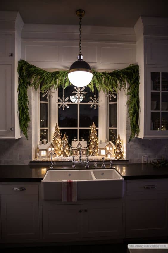 Budget-Friendly Christmas Decorations You Can Make Quickly! - HubPages