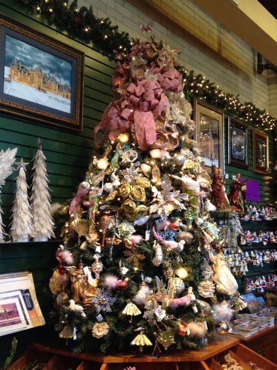 Gorgeous Christmas Tree Decorations That You'll Love - HubPages